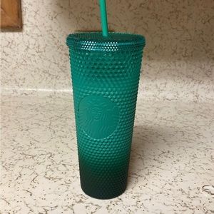 Starbucks Holiday 2022 studded ombré green venti tumbler brand new never used